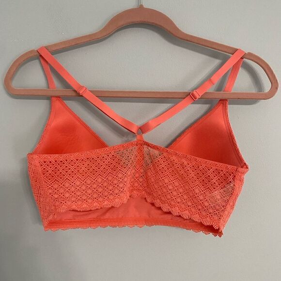 Victoria’s Secret Lightly Lined Plunge Bra Women Size 34D - Picture 4 of 6